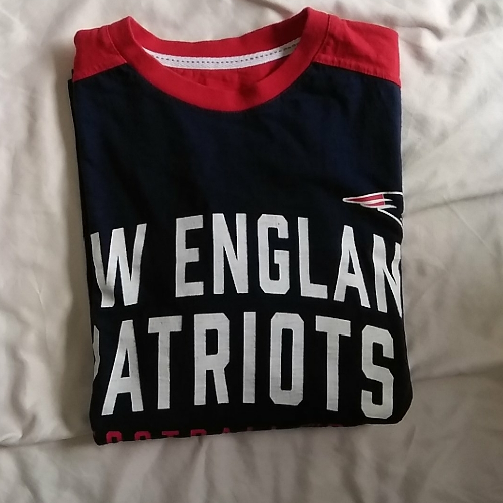 NFL Patriots long sleeve shirt